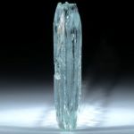 Aquamarin Kristall ca.52x11mm, 35.11ct