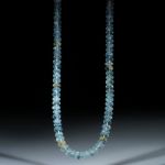 Beryll (Aquamarin, Goldberyll) Brasilien, handgeschliffenes Collier Boutonformen