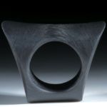 Carbonring handgewickelt mattiert, Bandring im Verlauf