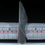Fingerring aus einem versteinerten Megalodon Zahn