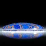 Lapislazuli in Bronzematrix, mit poliertem Bergkristall