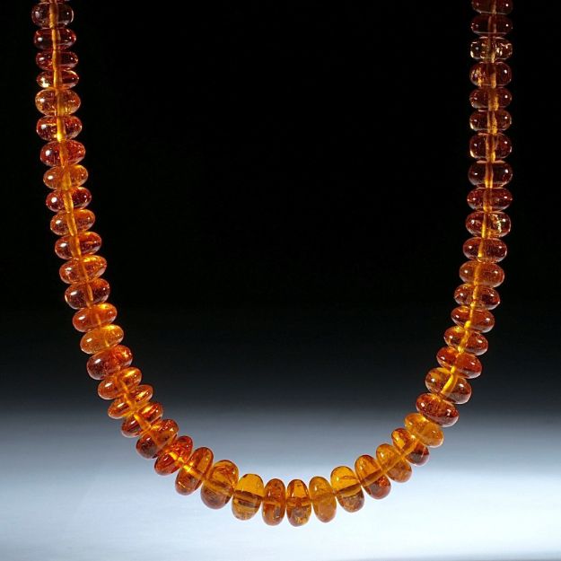Mandaringranat Collier, Tansania