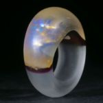 Opalglas Ring  mit Feingoldeinlage, konisch geschliffen matt