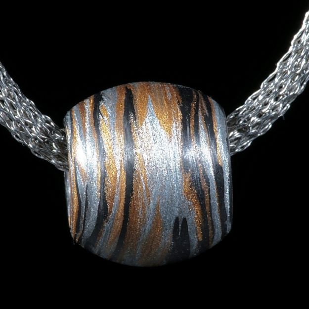 Carbon Anhänger mit Glasfaser Alu metallic und Bleichgold metallic (Triplex)