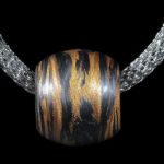 Carbon Anhänger mit Glasfaser Bleichgold metallic
