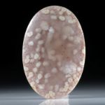 Achat Cabochon mit naturbelassenem Boden