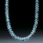 Beryll (Aquamarin, Goldberyll) Brasilien, handgeschliffenes Collier Boutonformen