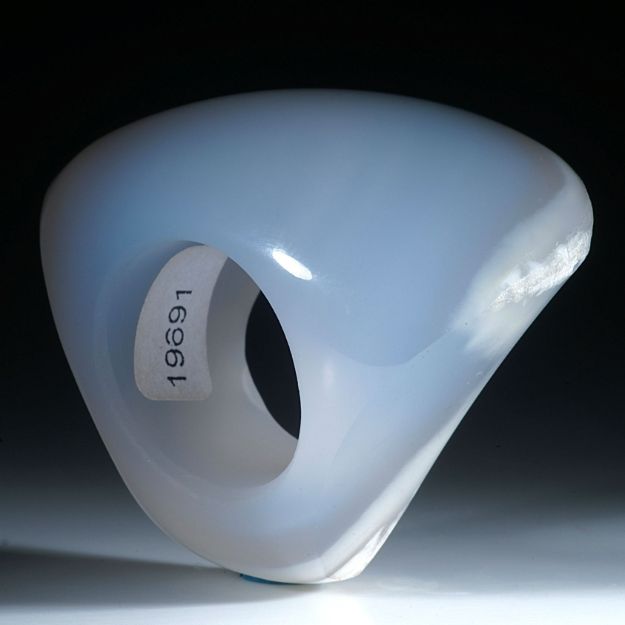 Chalcedon Ring teils naturbelassen und poliert