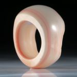 Conch, strombus gigas, Fingerring ca.34x30x18mm, Innendurchmesser 20.3mm