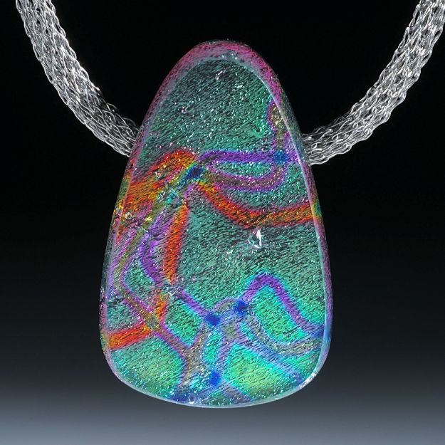 Dichroic Glass, Opalglas Anhänger mit Carbon Rückseite