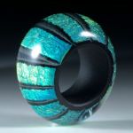 Opalglas Fingerring, aufwendig gearbeitet, Innendurchmesser 18.2mm