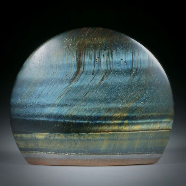 Falkenauge halbrund, Oberseite gespannt und poliert, ca.44x37x8mm