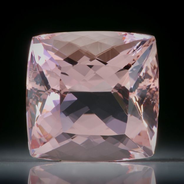 Morganit facettiert 18.58ct.  16x16x11mm