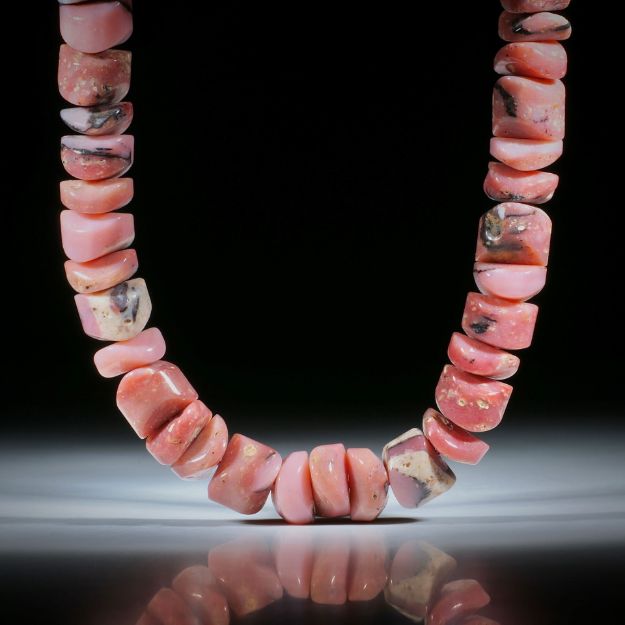 Edelsteincollier Opalith, handgeschliffenes Collier mit gebogenen Stirnseiten