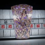 Edelsteinring Sugilith in Bronzematrix, im Verlauf geschliffen