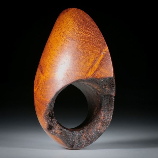 Fingerring aus Wurzelholz, Fantasieform poliert mit naturbelassenen Partien, Innendurchmesser 18mm