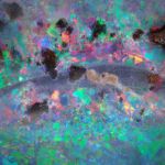 Edelopal, Boulderopal Australien, 35.22ct. Fantasieform beidseitig geschliffen und poliert ca. 45x22x5mm