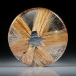 Sternrutil 16.96ct. runder Cabochon, beidseitig bombiert geschliffen und poliert, ca.22x22x5mm