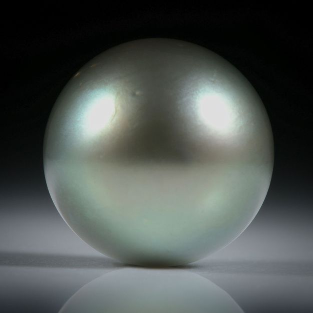 Tahitiperle rund, ungebohrt, Durchmesser 14.6mm