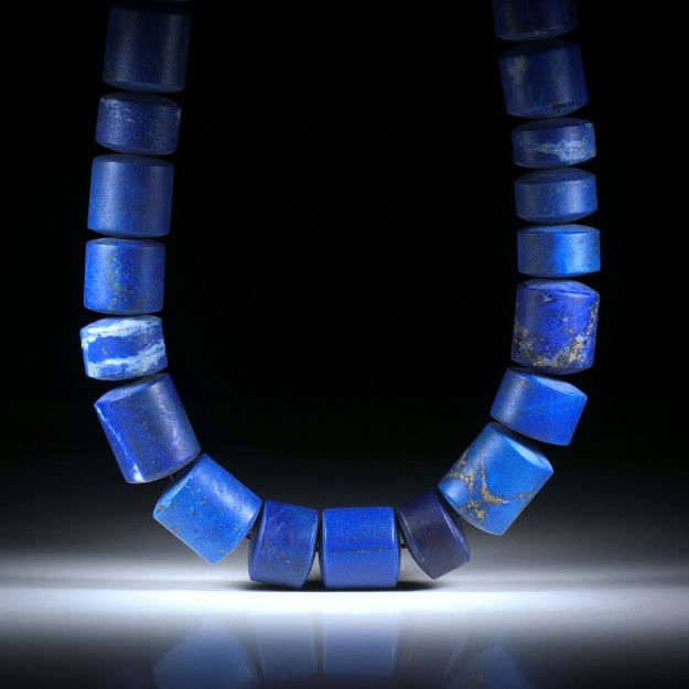 Edelsteincollier Lapislazuli, Zylinderformen mit bombierten Seiten, Durchmesser 17mm, feinmatt, Gesamtlänge ca. 46.5cm
