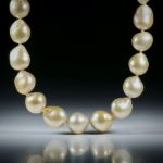 Perlencollier Südsee, Durchmesser 10 - 12mm, Gesamtlänge 50.5cm, geknüpft, mit Goldverschluss