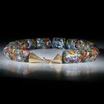 Millefiori Collier, polierte Zylinderformen mit bombierten Stirnseiten, Durchmesser 16.5mm, Länge ca.50cm, mit aufwendigem Gelbgold Verschluss 18K, GG/750