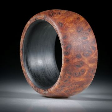 Fingerring aus Bruyereholz mit Karbon Innenring, Breite 12mm, Innendurchmesser 18.1mm