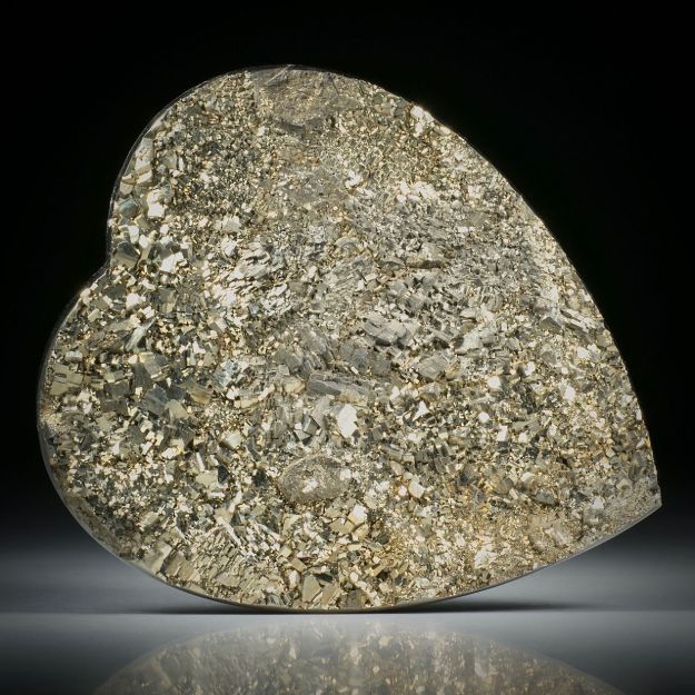 Pyrit auf Schiefer, grosses Herz ca.70x60x8mm