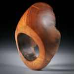 Fingerring aus Wurzelholz, teilweise naturbelassen und feinmatt geschliffen, Innendurchmesser 19mm