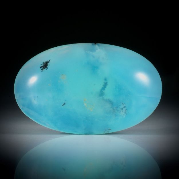 blauer Andenopal durchscheinend, ovaler Cabochon ca.39x24x10.5mm