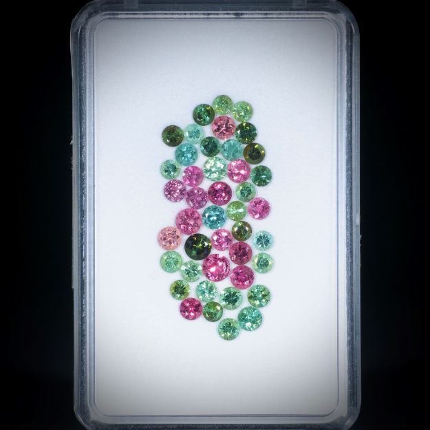 Turmaline, rund facettiert 4.19ct. Durchmesser ca. 2.5 - 3.5mm