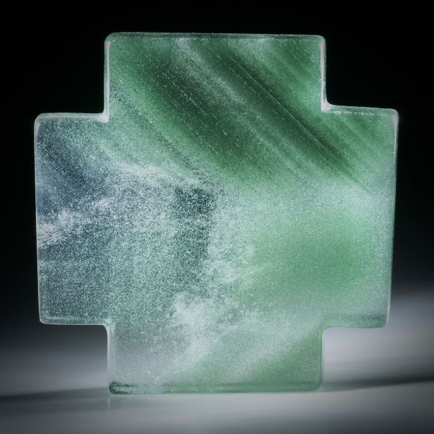 Bergkristall Kreuz mit Chloritphantom ca.46x46x7.5mm