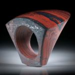 Steinring Blutjaspis mit Hämatitlinien, teilweise naturbelassen, halbrunder Tafelring, Innendurchmesser 19.1mm
