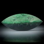 Grossular Paar 98.88ct. symmetrische Navetteform mit natürlichem Farbverlauf, je ca.56x24x4mm