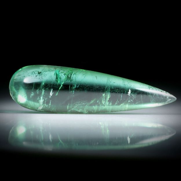 Turmalin 24.37ct. Cabochon Tropfen ca.39.5x11.5x7.5mm