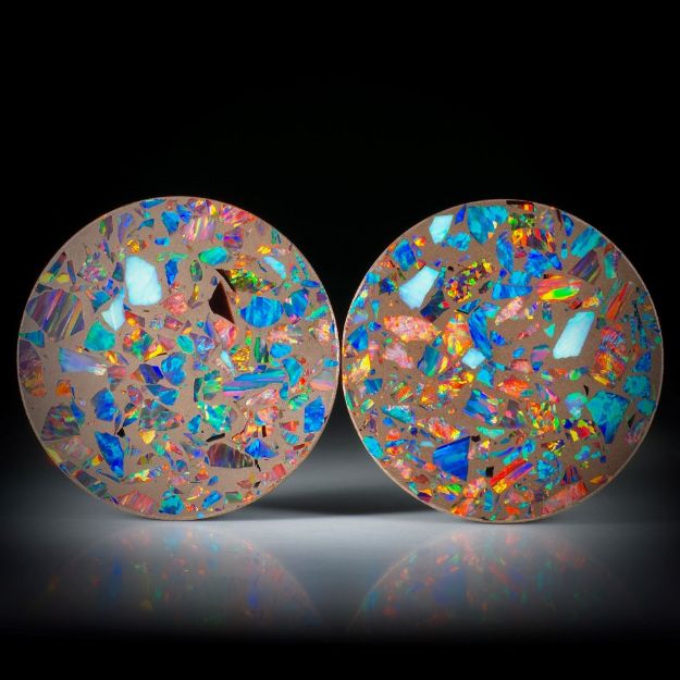 Opal synthetisch in Bronzematrix, Paar 66.07ct. Rondellen plangeschliffen und poliert, je ca.36x36x2.4mm