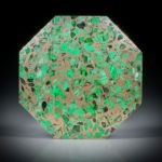 Maw sit sit, in Bronzematrix, Paar 77.94ct. Achteckformen leicht bombiert und poliert, je ca.35x32.5x3.5mm
