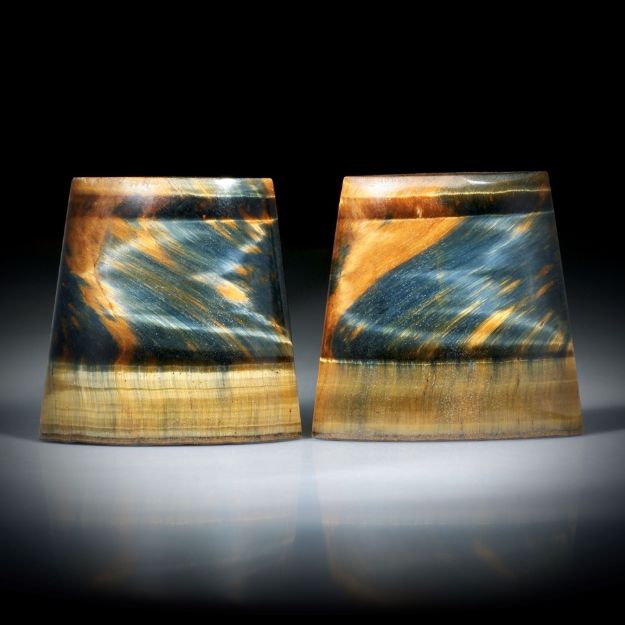 Tiger- Falkenauge Paar, Trapezformen mit gebogener Oberseite, je ca.26.5x26.5x6mm
