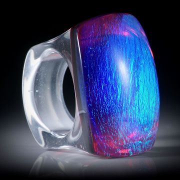 Fingerring aus Opalglas, Tafelring poliert ca.37x36x28mm, Innendurchmesser 20.2mm