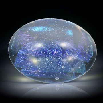 Opalglas Cabochon oval ca.44x32x13.5mm, bombiert und poliert, Rückseite leicht gespannt