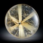 Rutilstern 38.87ct. runder Cabochon, beidseitig bombiert geschliffen und poliert, ca.27x27x7mm