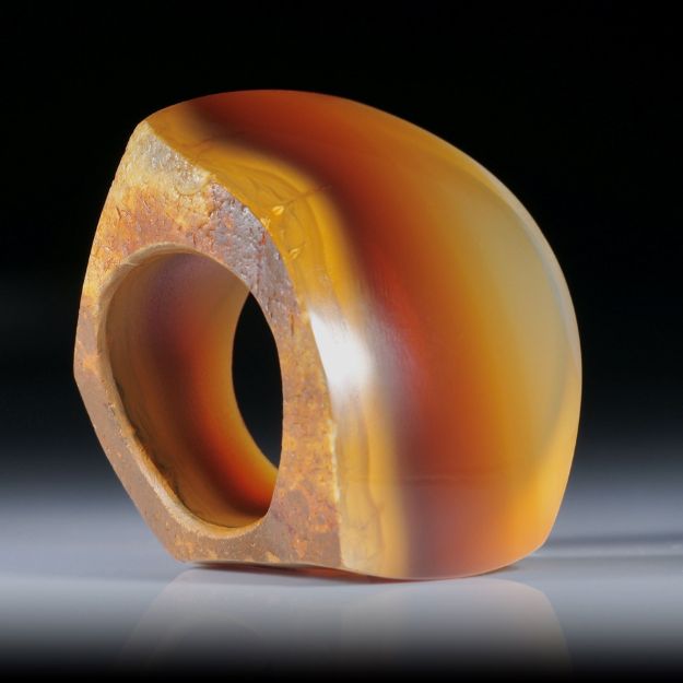 Edelsteinring Karneol, Tafelring poliert/mattiert, teilweise naturbelassen, Innendurchmesser 18.6mm
