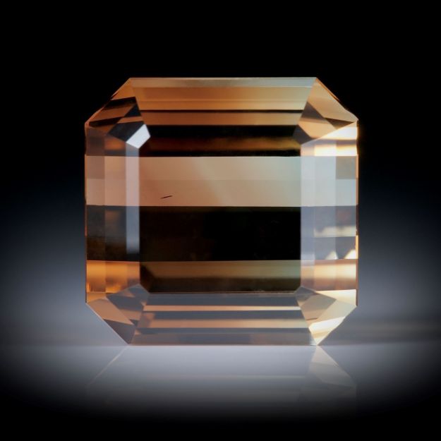 Turmalin 12.47ct. Smaragdschliff, mit Farbverlauf ca.12x12x9mm