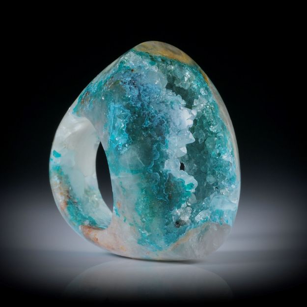Edelsteinring Dioptas in Muttertestein, teilw. Stabilisiert, Innendurchmesser 18.6mm
