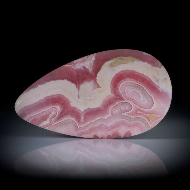 Rhodochrosit Tropfen, einseitig bombiert und poliert ca.58x33x6.5mm