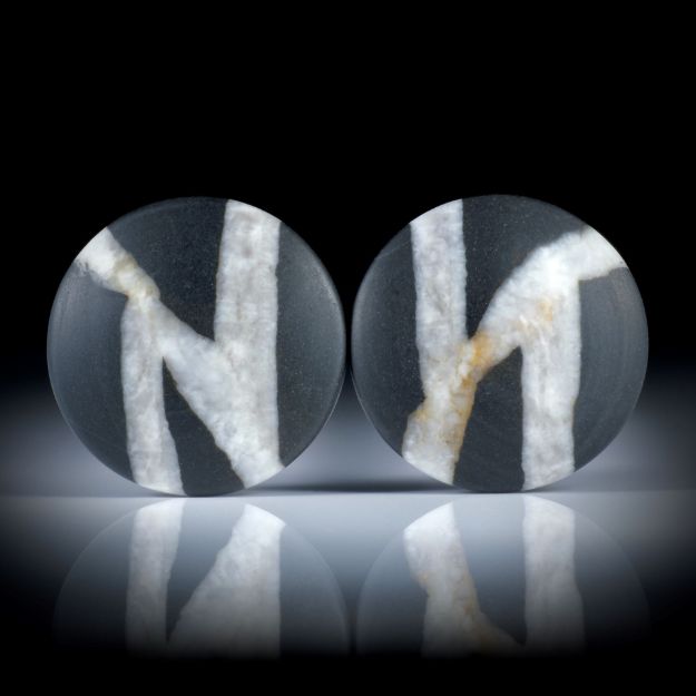 Kieselstein Paar 58.25ct. Rondellen leicht bombiert je ca.29x29x5mm, Rückseite plangeschliffen