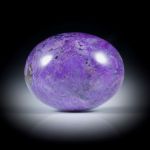 Sugilith 52.81ct. Cabochon oval, ca.28x22x11mm