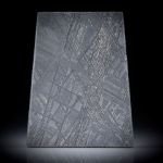 Eisenmeteorit mit geätzter Oberfläche, Trapezform ca.36x28.5x2.5mm