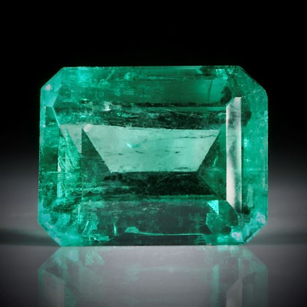 Smaragd 1.27ct. Smaragdschliff ca.7x5.5x4mm