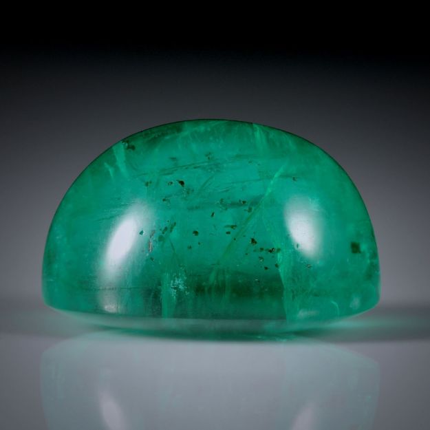 Smaragd 5.54ct. ovaler Cabochon ca.11x9.5x7mm